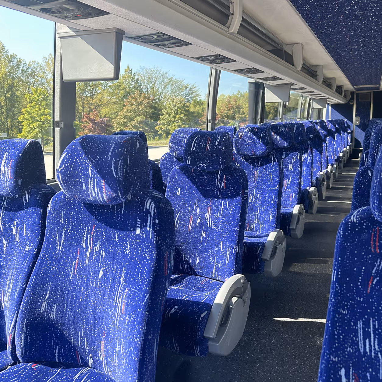 long distance charter bus service from bridgeport to boston and providence
