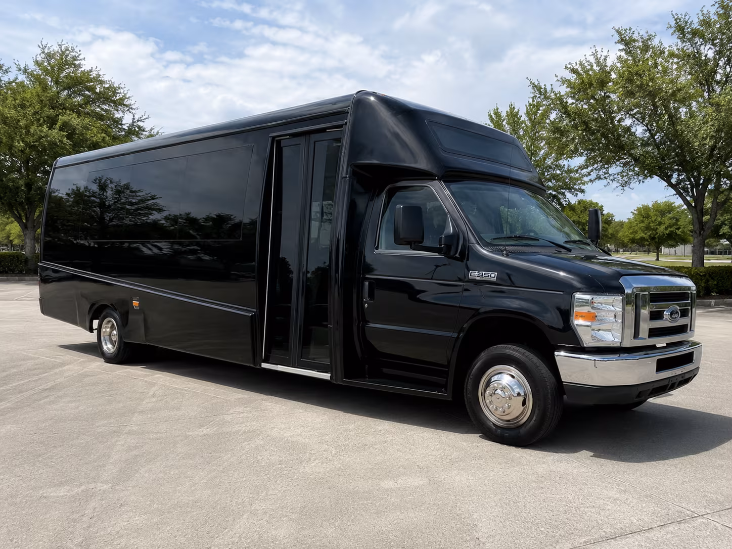 minibus rentals for brewery and winery tours around bridgeport